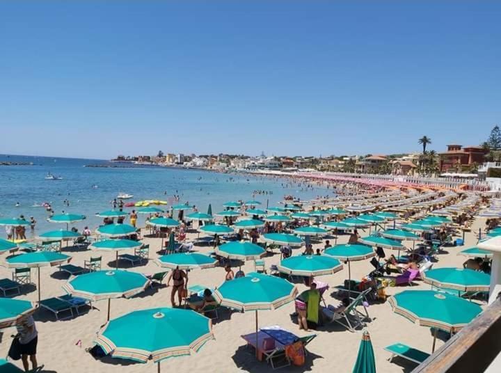 Appartement La Tana Nel Vicolo à Santa Marinella Extérieur photo