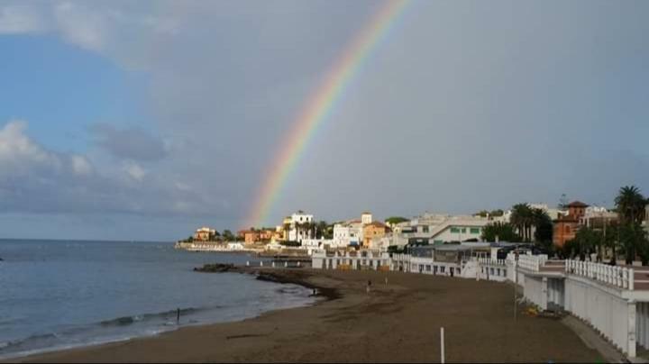 Appartement La Tana Nel Vicolo à Santa Marinella Extérieur photo